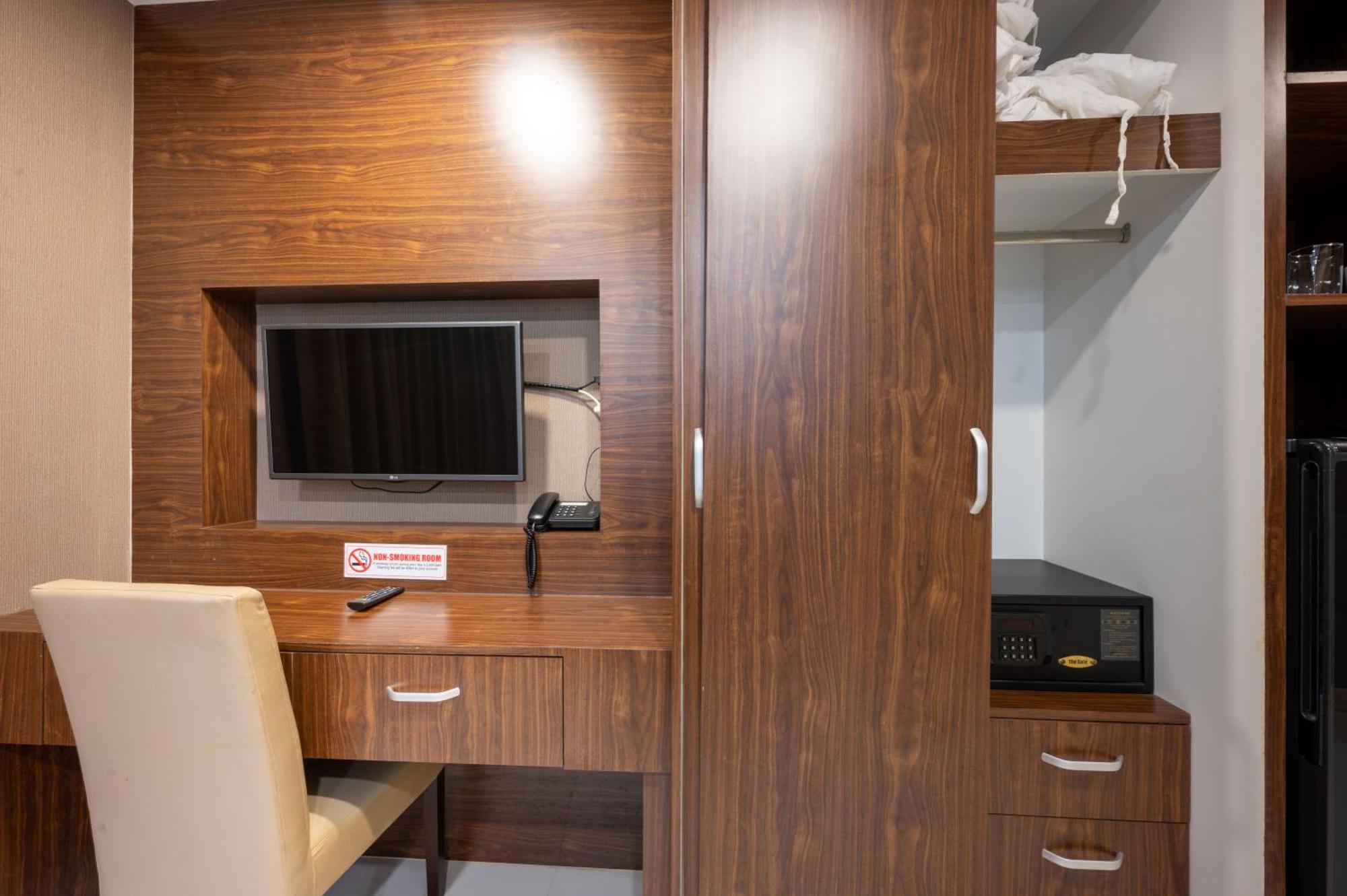 New Nordic Marcus 3 By Apartwell Apartment